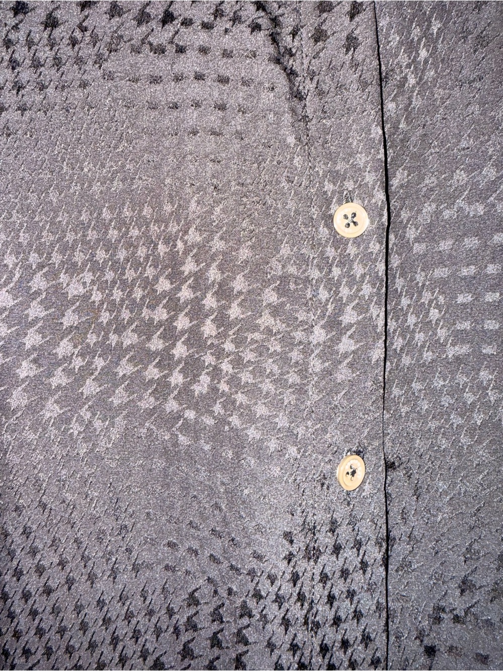 Veronica Beard Black Subtle Houndstooth Silk Button-Up Shirt - Picture 2 of 5